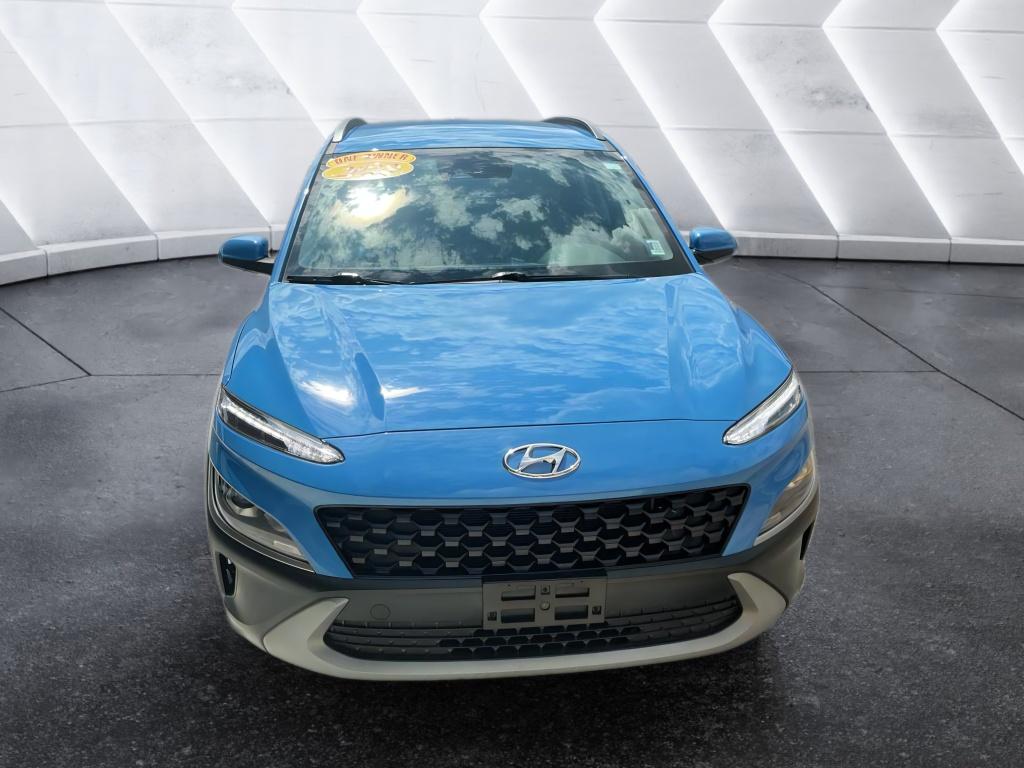 2023 Hyundai Kona SEL photo 2