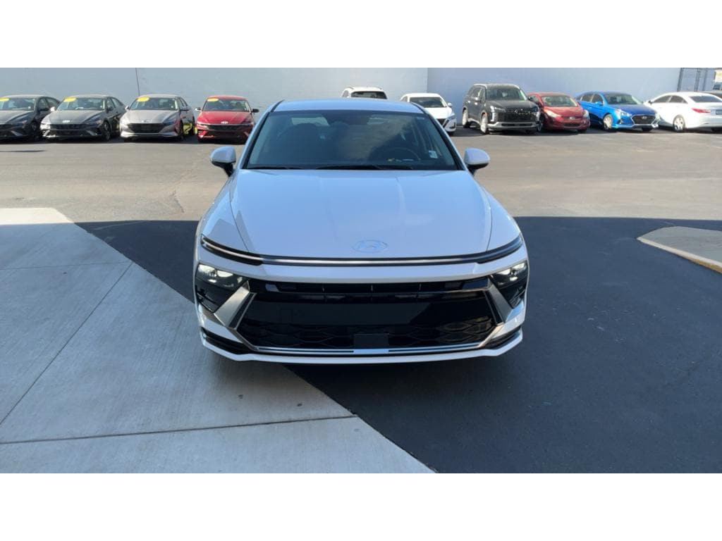2026 Hyundai Sonata SEL's photo