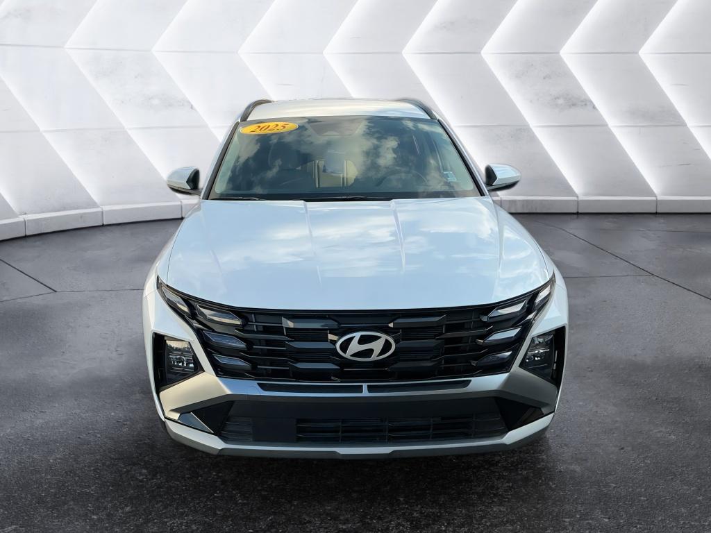 2025 Hyundai Tucson SEL photo 2