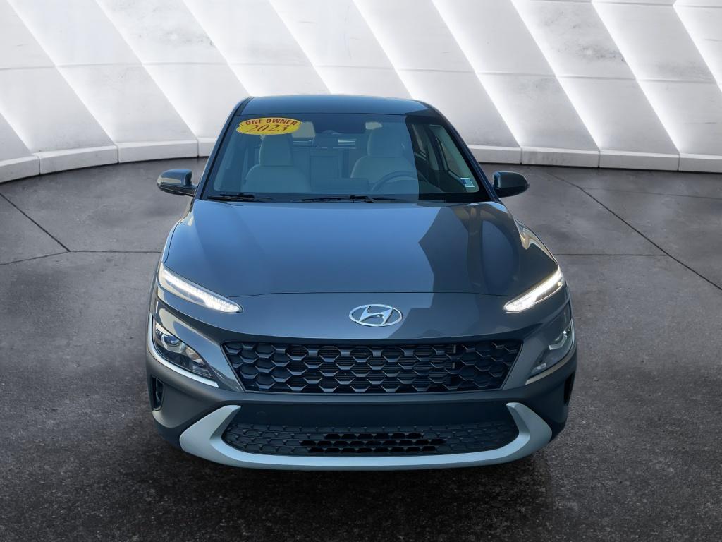 2023 Hyundai Kona SE photo 2