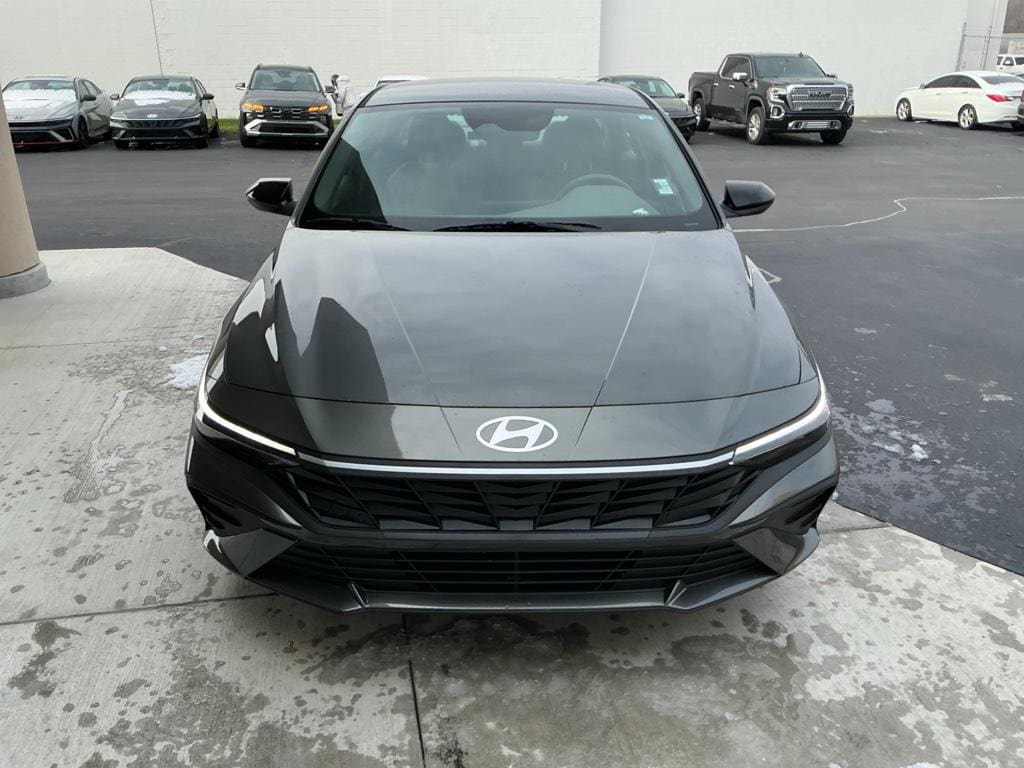 2026 Hyundai Elantra SEL's photo