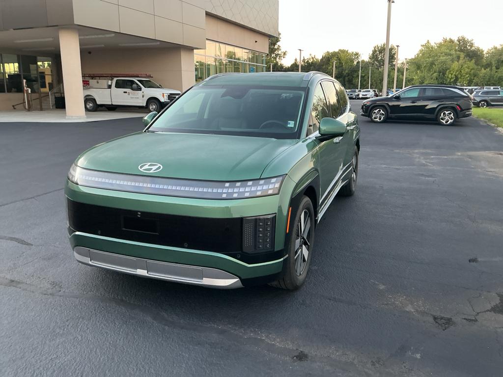 2026 Hyundai IONIQ 9 SEL's photo