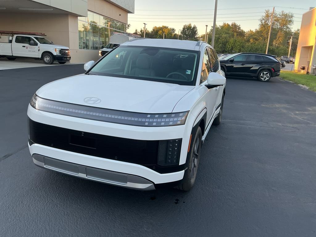 New 2026 Hyundai IONIQ 9 SEL SUV