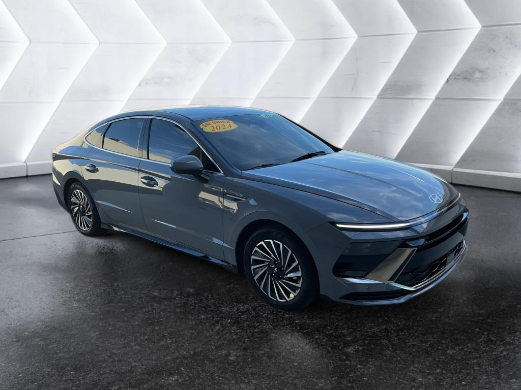 2024 Hyundai Sonata Hybrid SEL photo 2