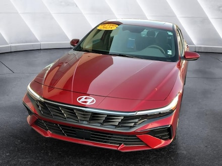 2025 Hyundai Elantra SEL Convenience Sedan