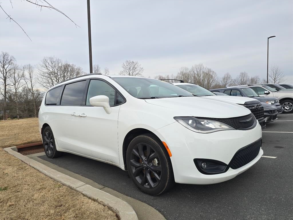 2019 Chrysler Pacifica Touring L Plus