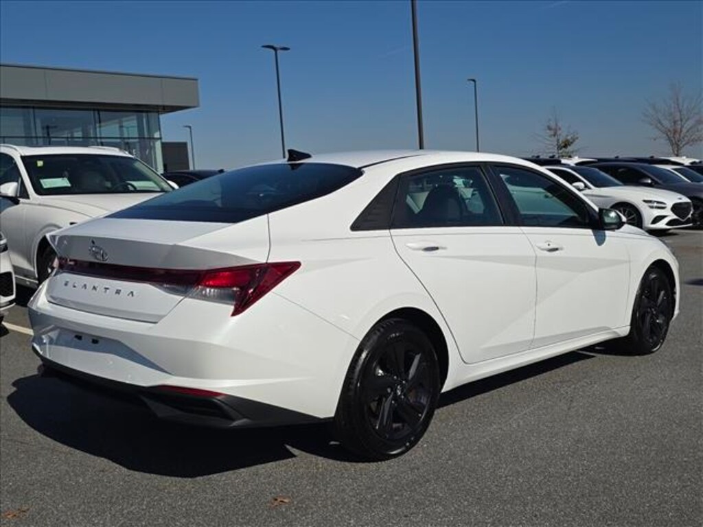 Certified 2021 Hyundai Elantra SEL Sedan