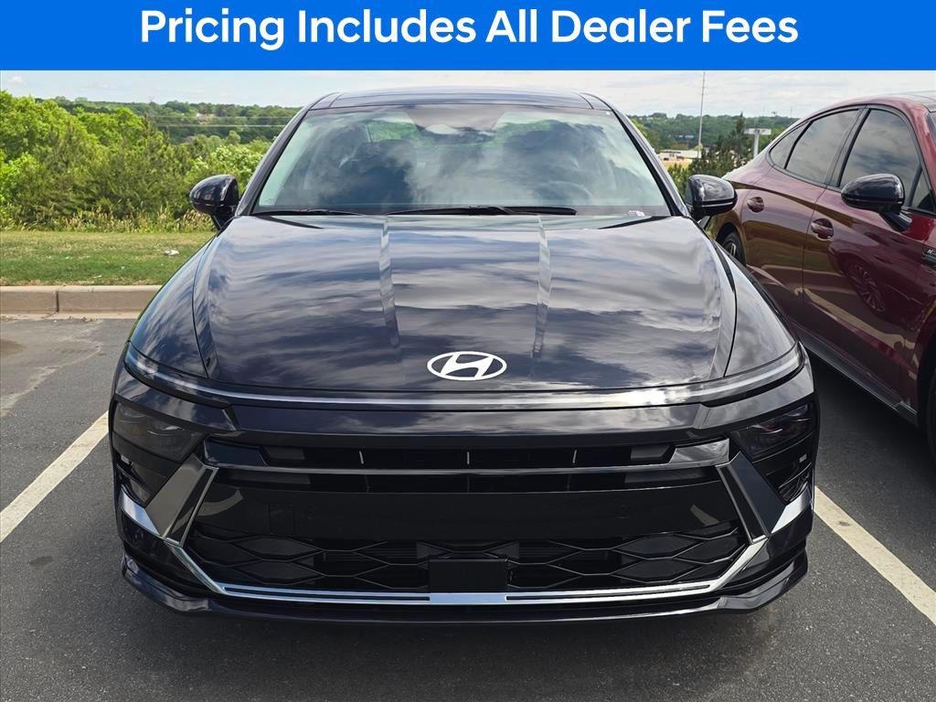 New 2026 Hyundai Sonata Hybrid SEL Sedan