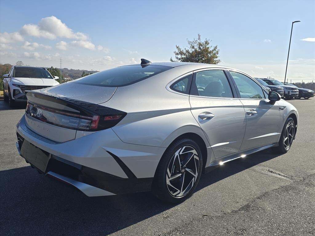 New 2026 Hyundai Sonata SEL Sport Sedan