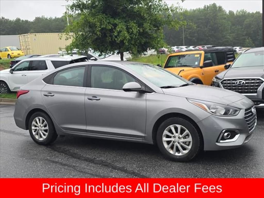 Used 2022 Hyundai Accent SEL Sedan