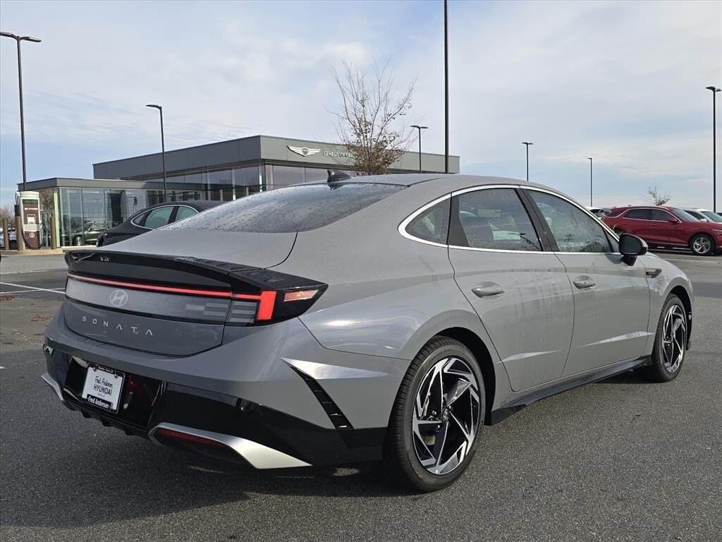 New 2026 Hyundai Sonata SEL Sport Sedan