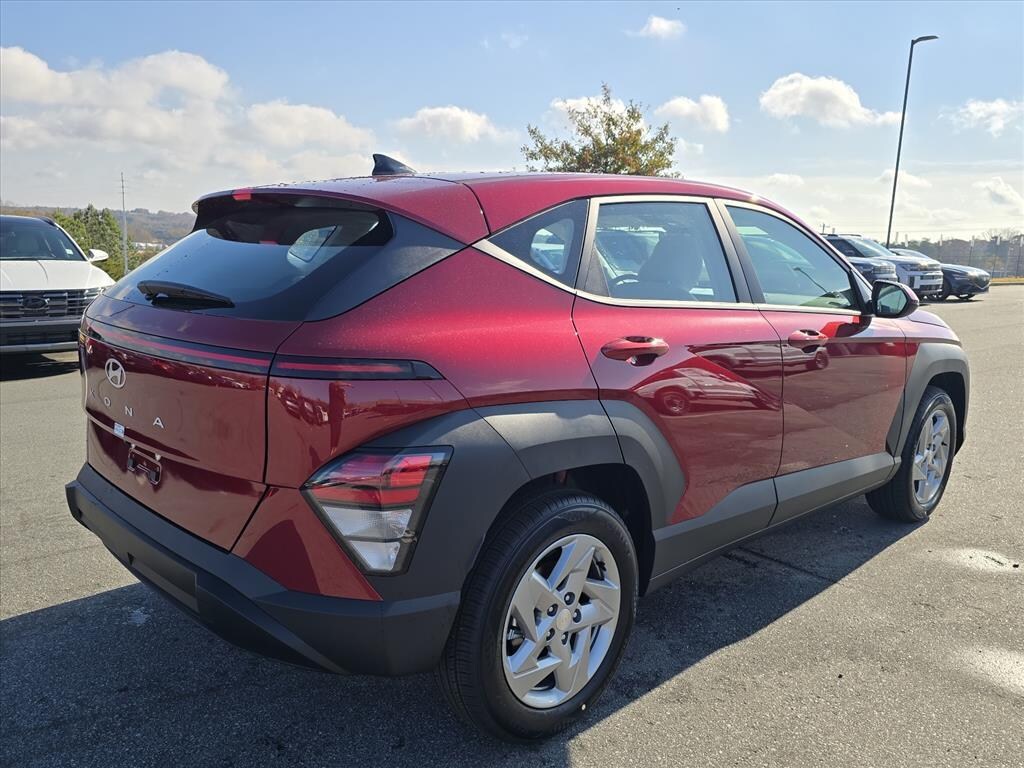 New 2026 Hyundai Kona SE FWD SUV