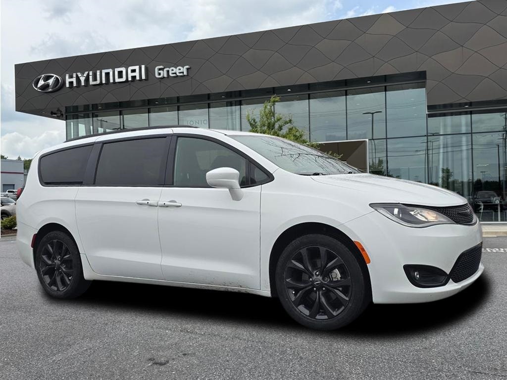 2019 Chrysler Pacifica Touring L Plus