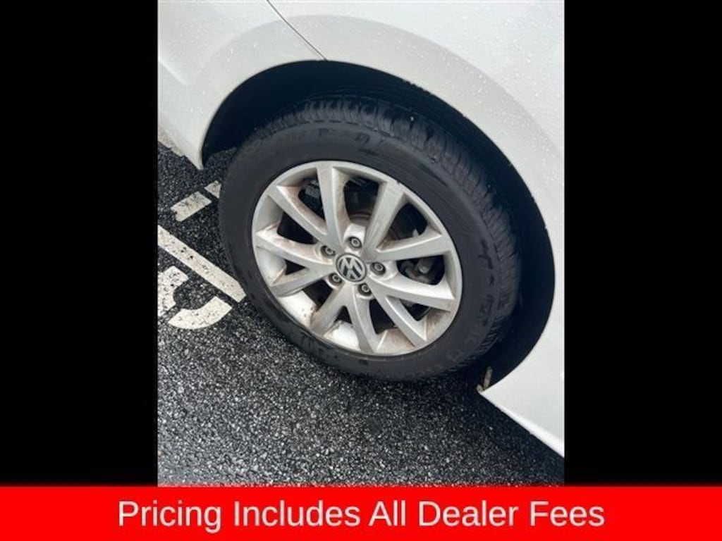 Used 2013 Volkswagen Jetta 2.5L SE Sedan