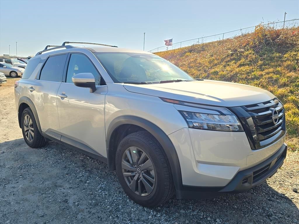 Used 2022 Nissan Pathfinder SV SUV
