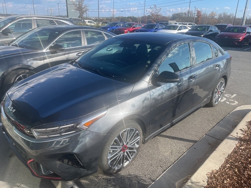 2022 Kia Forte GT photo 2