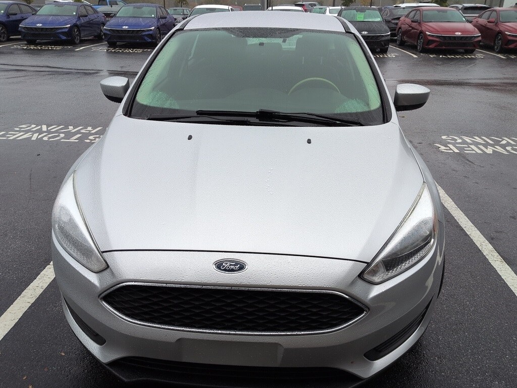 Used 2018 Ford Focus SE Hatchback