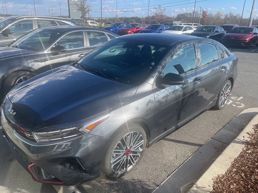 2022 Kia Forte GT photo 2