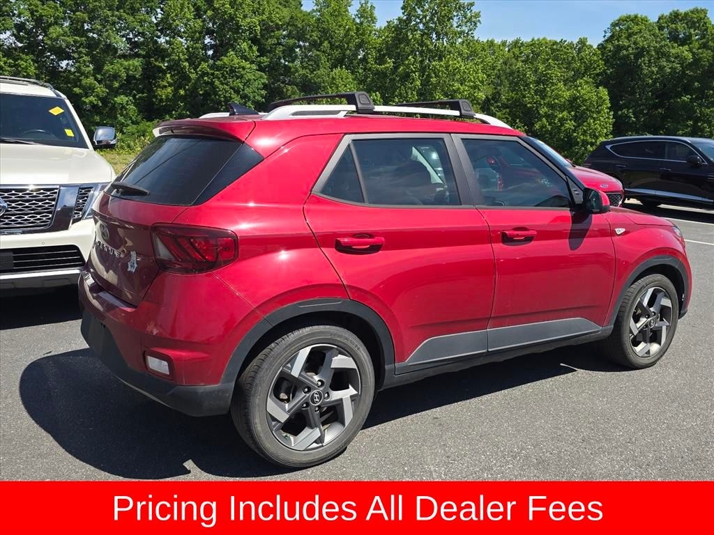 Used 2022 Hyundai Venue Limited SUV
