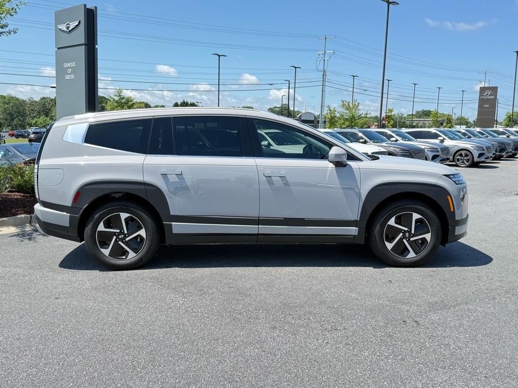 New 2026 Hyundai IONIQ 9 SE SUV