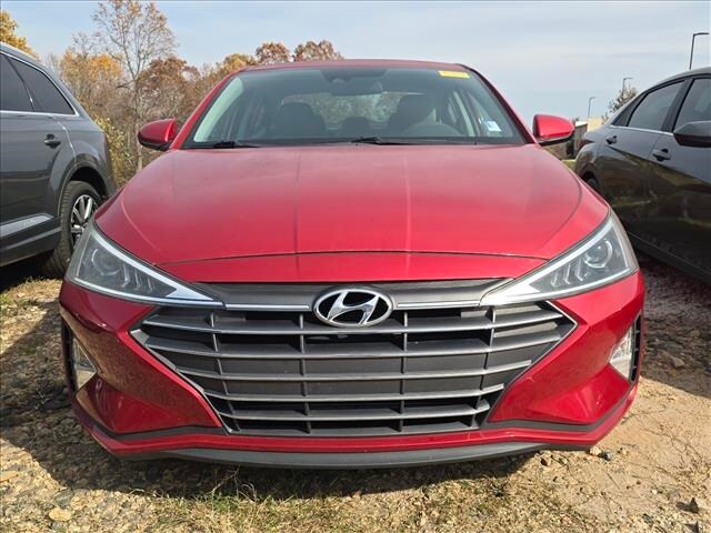 2020 Hyundai Elantra SEL photo 2