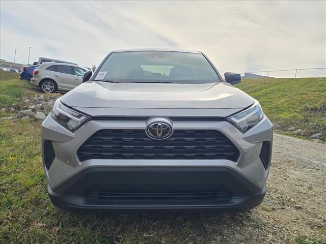 2024 Toyota RAV4 LE photo 2