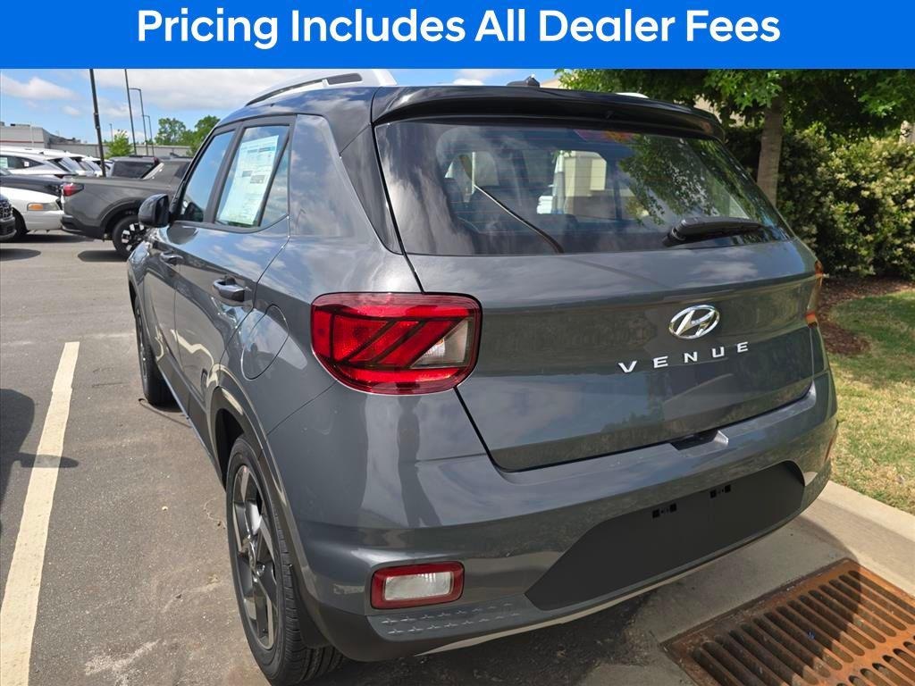 New 2026 Hyundai Venue SEL w/Two-Tone Roof SUV