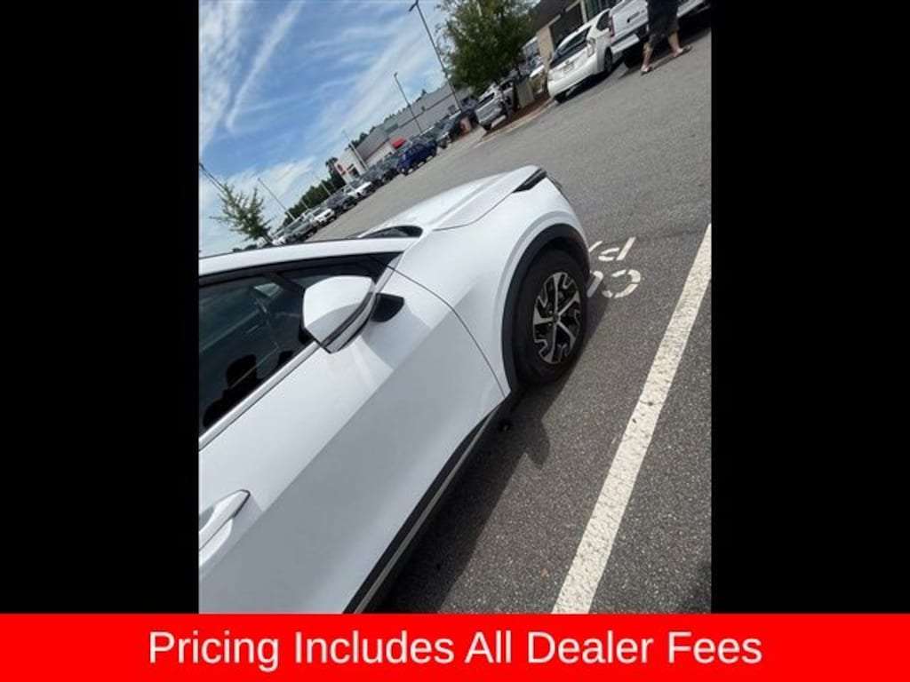 Used 2023 Kia Sportage EX SUV