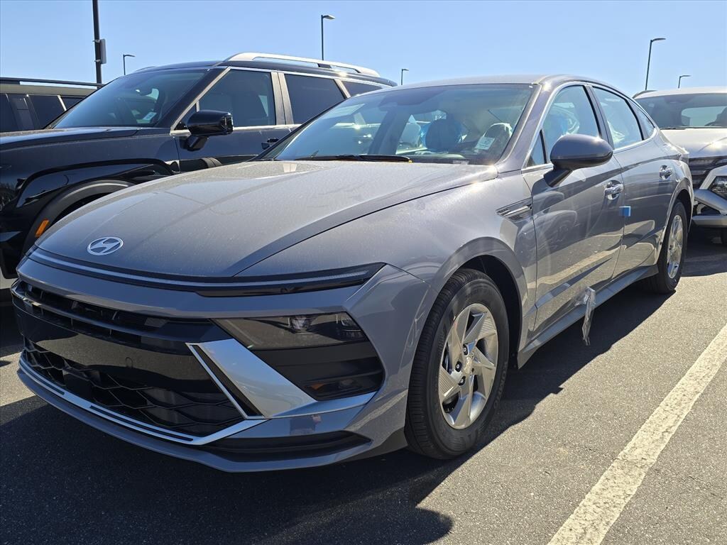 New 2026 Hyundai Sonata SE Sedan