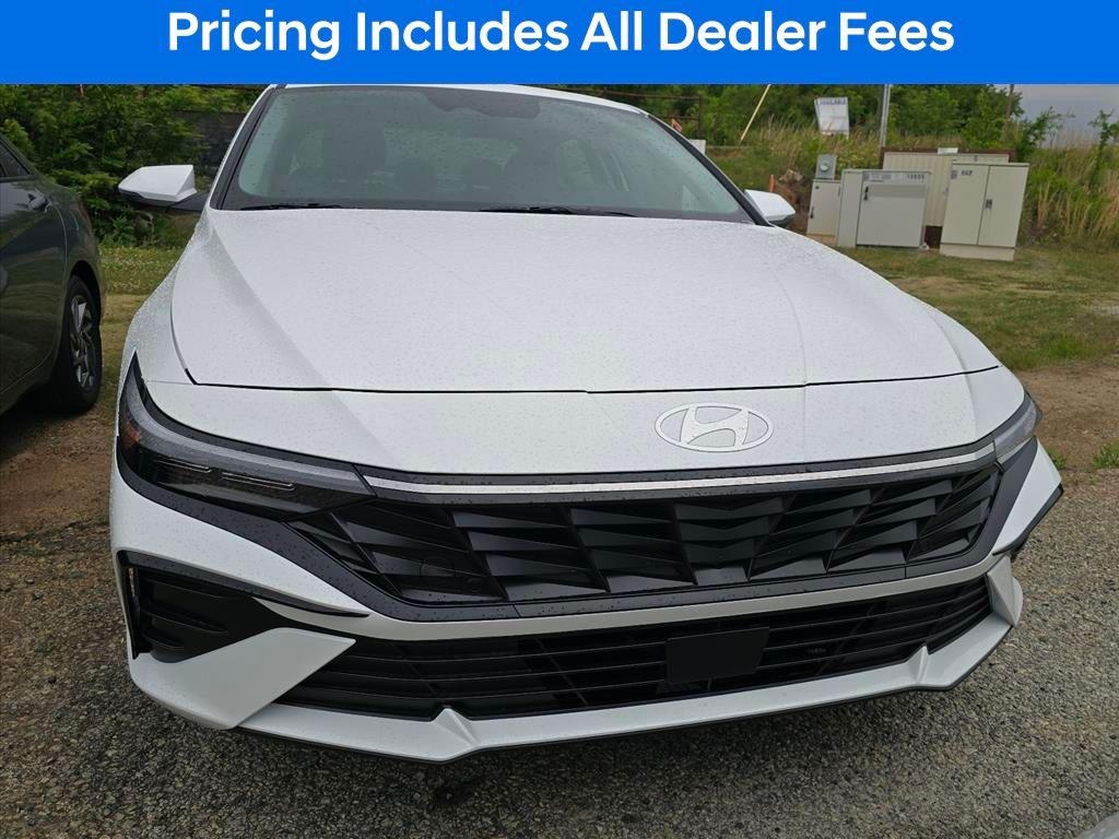 New 2026 Hyundai Elantra Limited Sedan