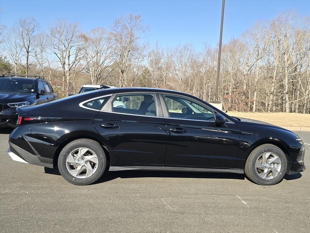 New 2026 Hyundai Sonata SE Sedan