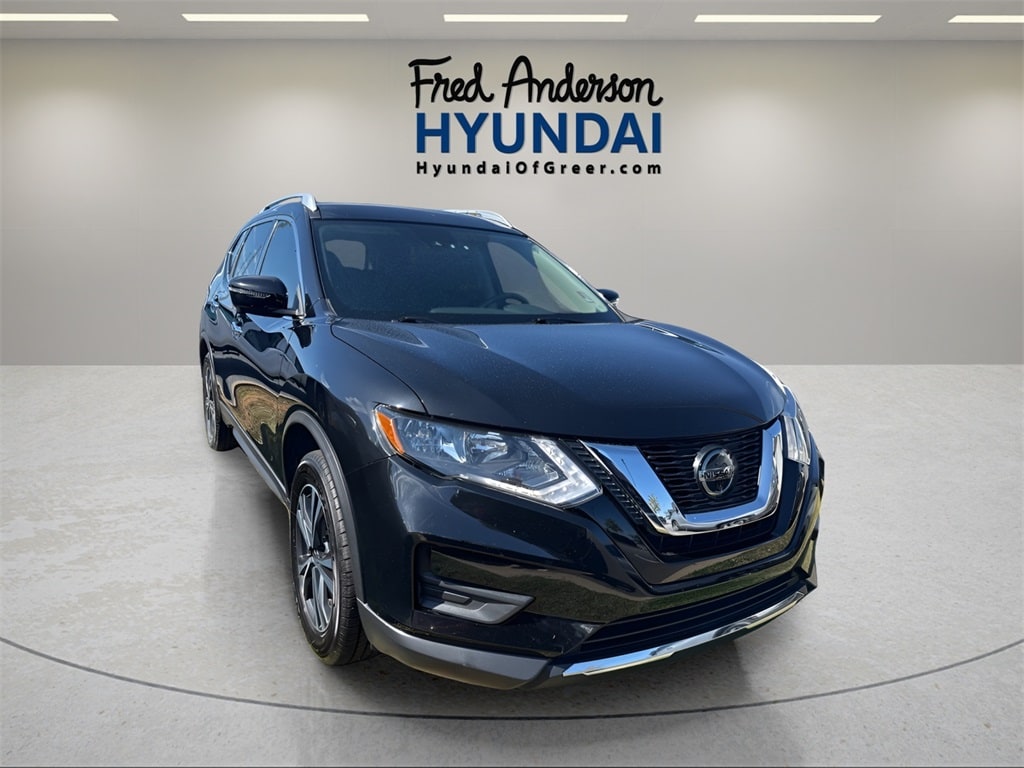 Used 2020 Nissan Rogue SV SUV