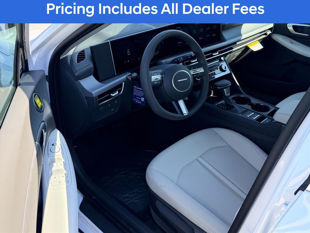2026 Hyundai Sonata SE - Photo 9