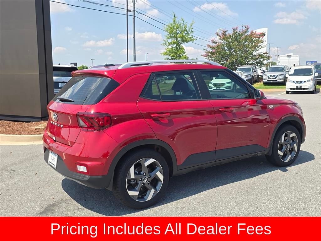 Used 2025 Hyundai Venue Limited SUV