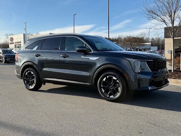 2024 Kia Sorento S SUV