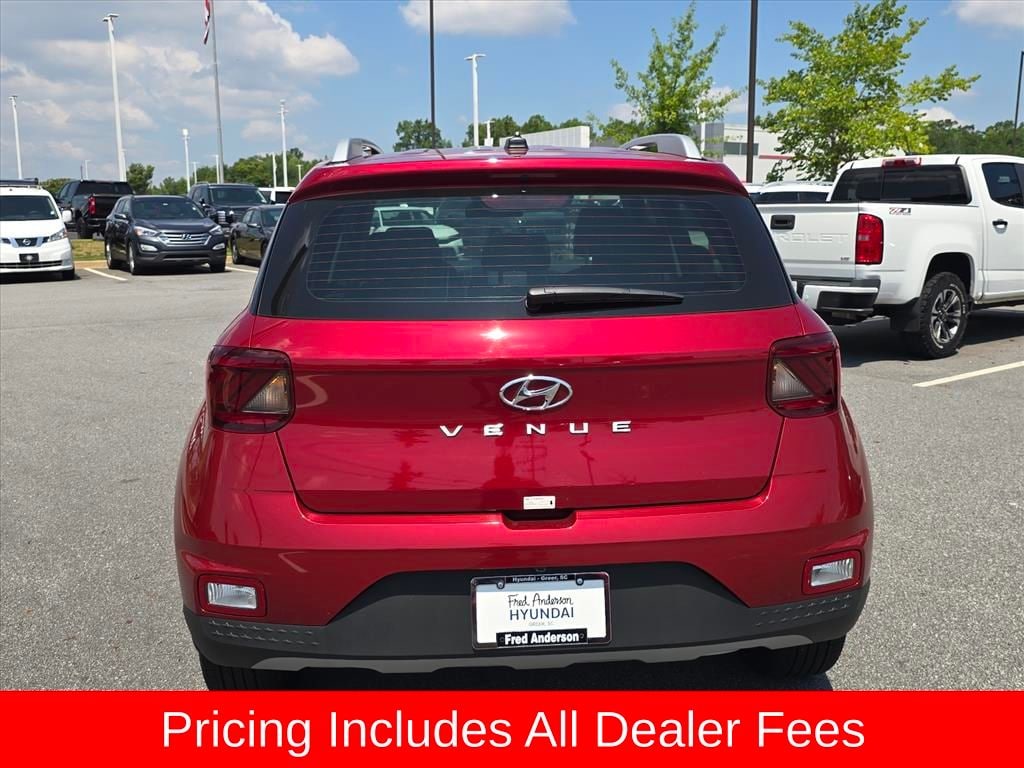Used 2025 Hyundai Venue Limited SUV