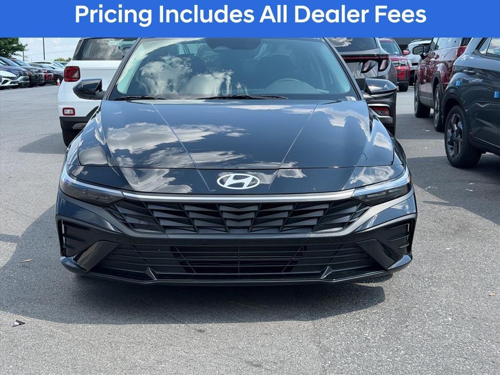 New 2026 Hyundai Elantra SE Sedan