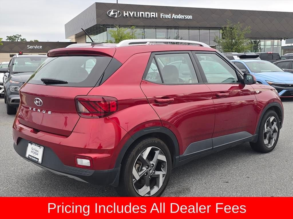 Used 2024 Hyundai Venue Limited SUV