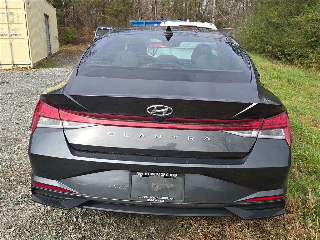 Used 2022 Hyundai Elantra SEL Sedan