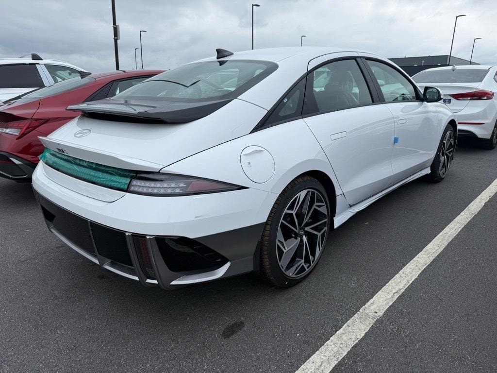 New 2025 Hyundai IONIQ 6 SEL Sedan