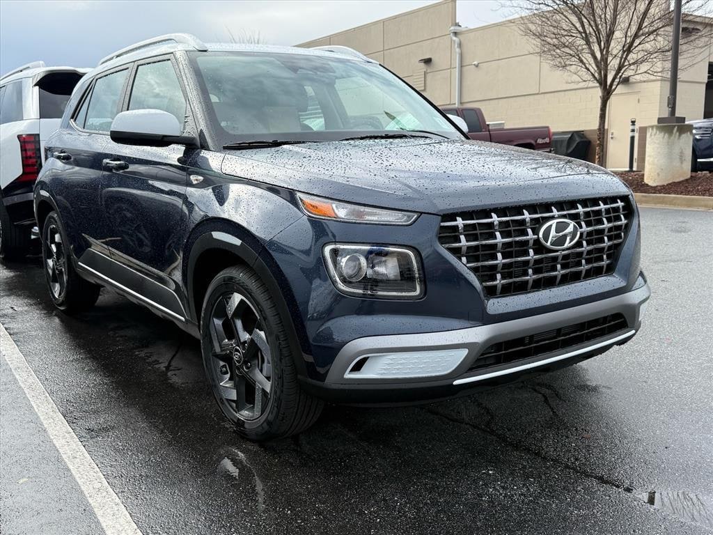 New 2026 Hyundai Venue SEL w/Two-Tone Roof SUV