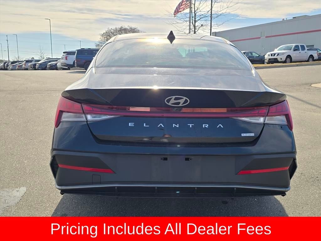 Used 2025 Hyundai Elantra Hybrid Blue Sedan