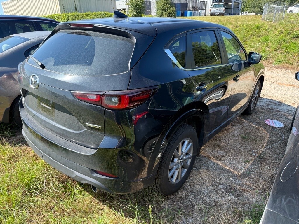 2024 Mazda CX-5 2.5 S Preferred photo 2