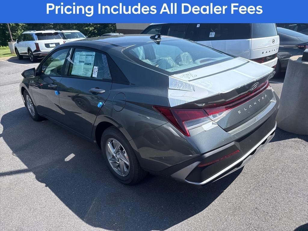 New 2026 Hyundai Elantra SE Sedan