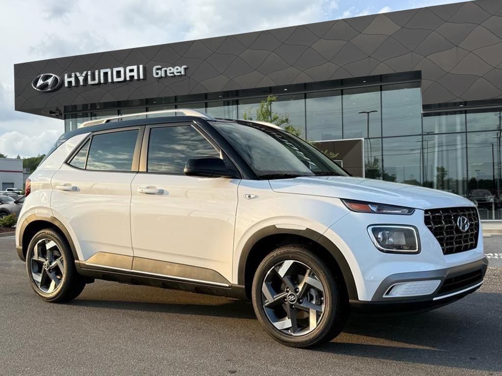 Used 2026 Hyundai Venue SEL w/Two-Tone Roof SUV
