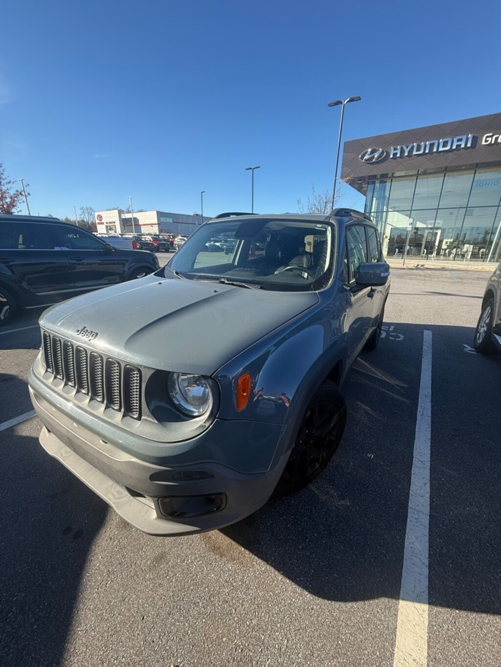 Used 2017 Jeep Renegade Latitude FWD SUV