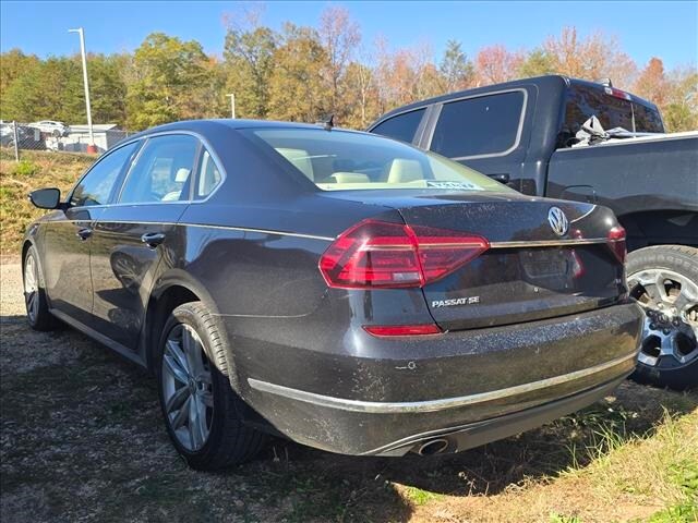 2018 Volkswagen Passat 2.0T SE photo 4