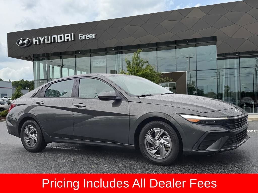 Used 2024 Hyundai Elantra SE Sedan