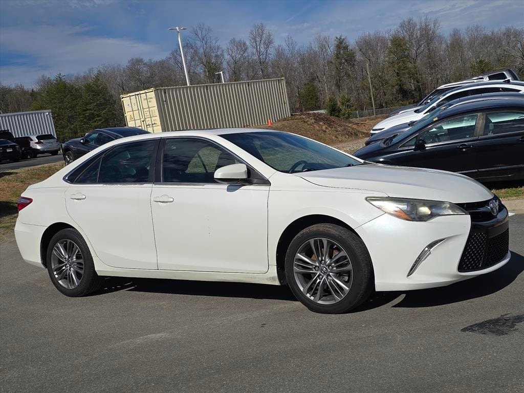 2015 Toyota Camry SE