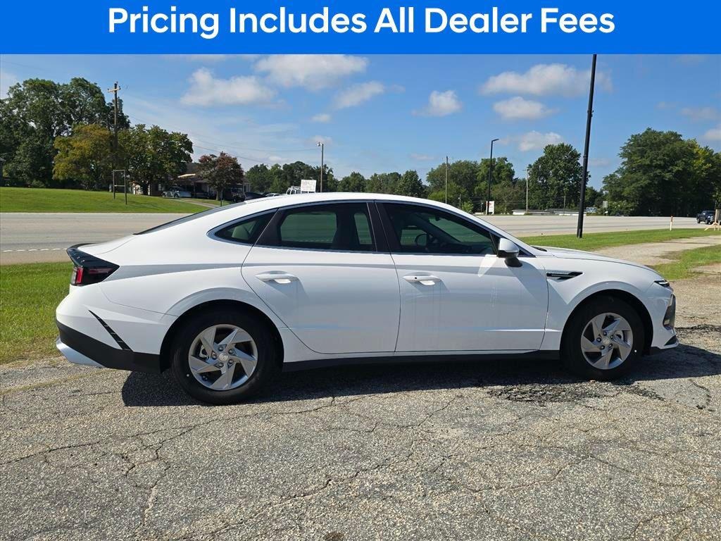 New 2026 Hyundai Sonata SE Sedan